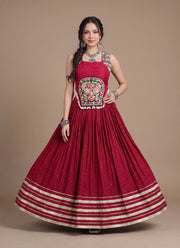 Diwali Navratri Chaniya Choli – Rayon Lehenga with Gamthi Mirror Work Choli & Cowrie Shell Lace 13